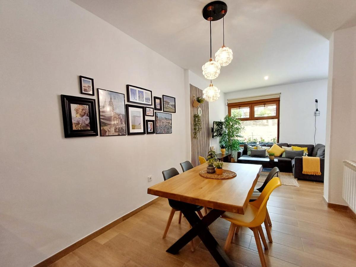 Loft De Tita Larrea Apartment Arriondas Exterior photo